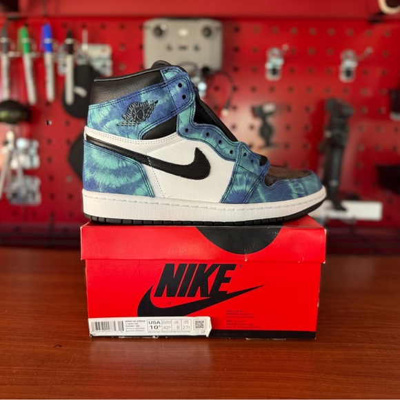 Jordan 1 Tie Dye (W) - Picture 4 of 4